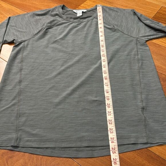 Athleta Womens Top Gray Lightweight Long Sleeve Polyester Nylon Size M - Picture 8 of 8